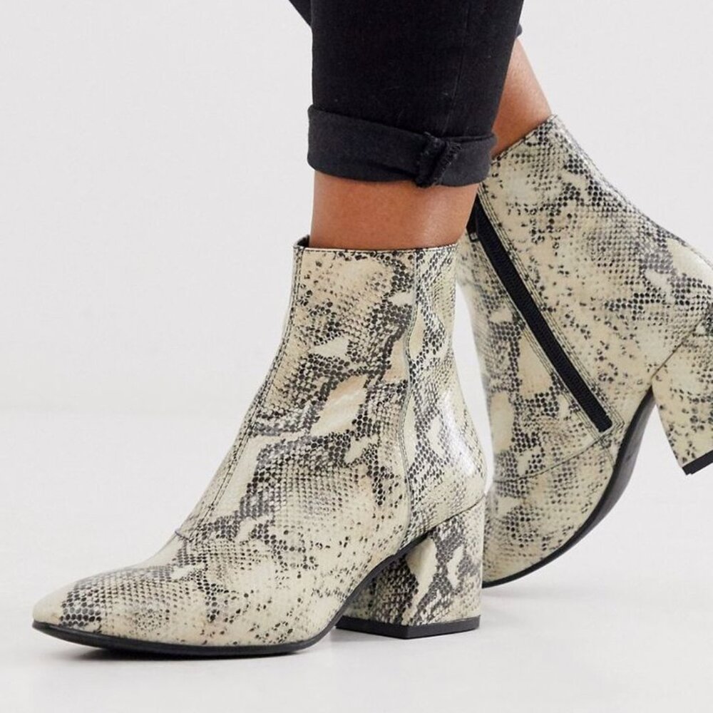 Vagabond Olivia Pointed Mid Heeled Ankle Boots in Natural Snake Leather